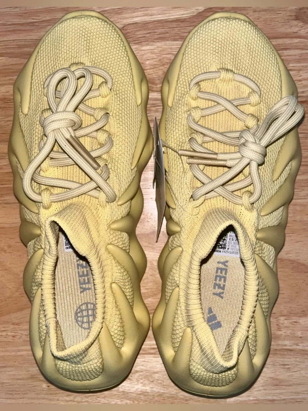 adidas Yeezy 450 ‘Sulfur’ - Picture 5 of 8